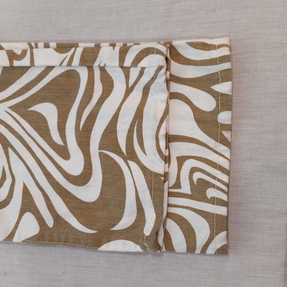 Women's Jeans - Picture 6 of 11